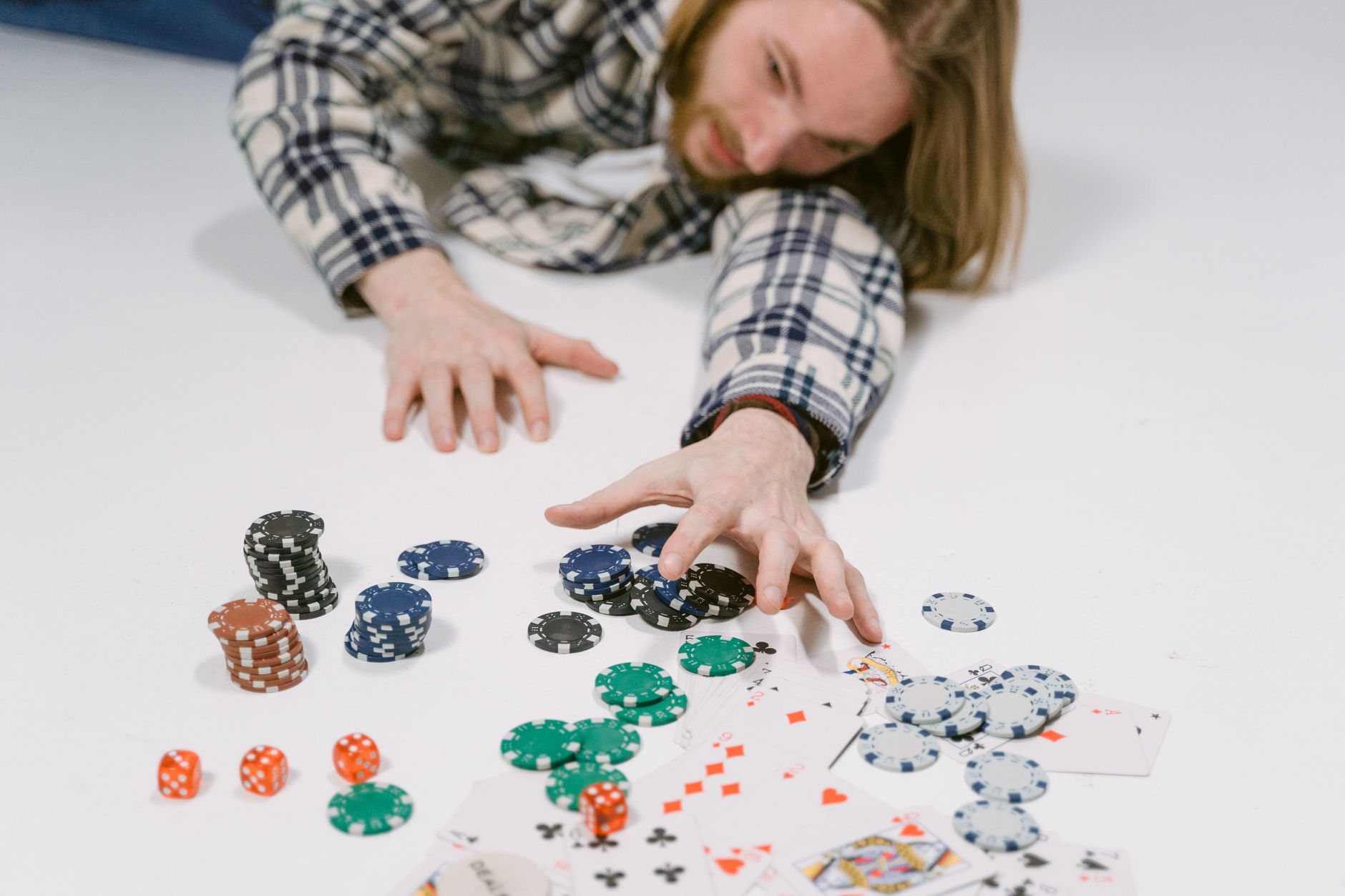 Evoluția industriei iGaming în România: digitalizare, reglementări și impactul noilor tehnologii