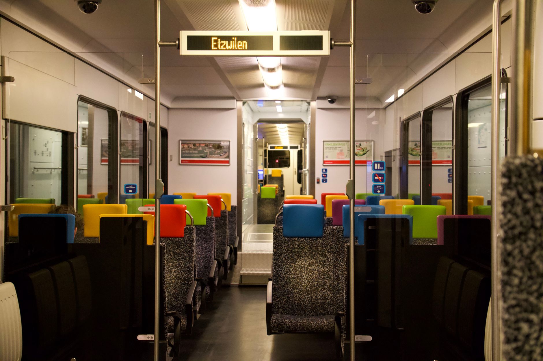 Conceptul ALISA: Proiectul de tren de noapte cu două niveluri și cabine private prezentat în Germania