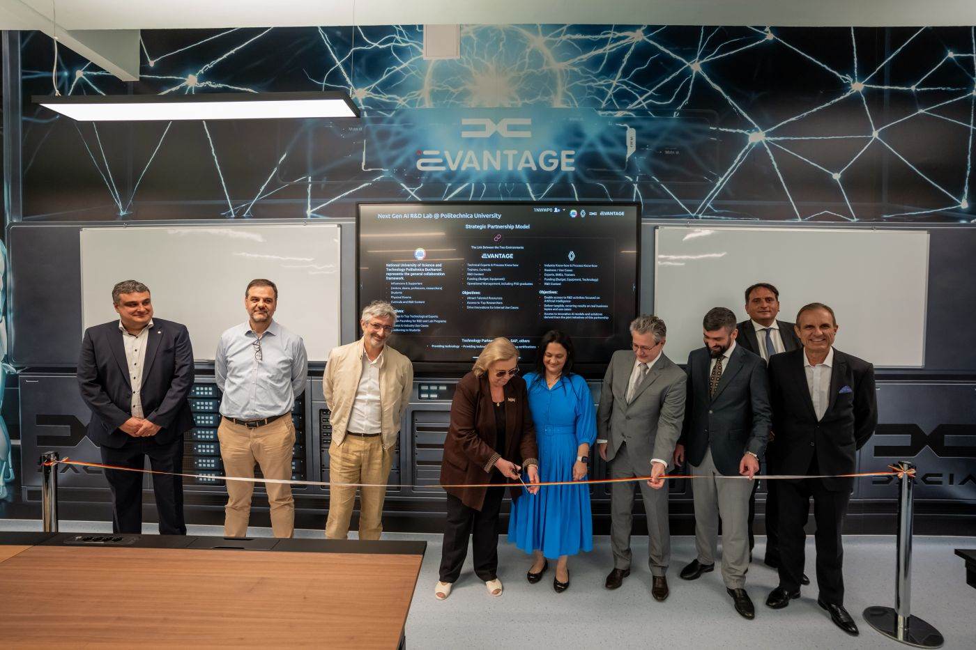 Lansat laboratorul ASPIRE: parteneriat între EVANTAGE Soft, Renault Group și POLITEHNICA București
