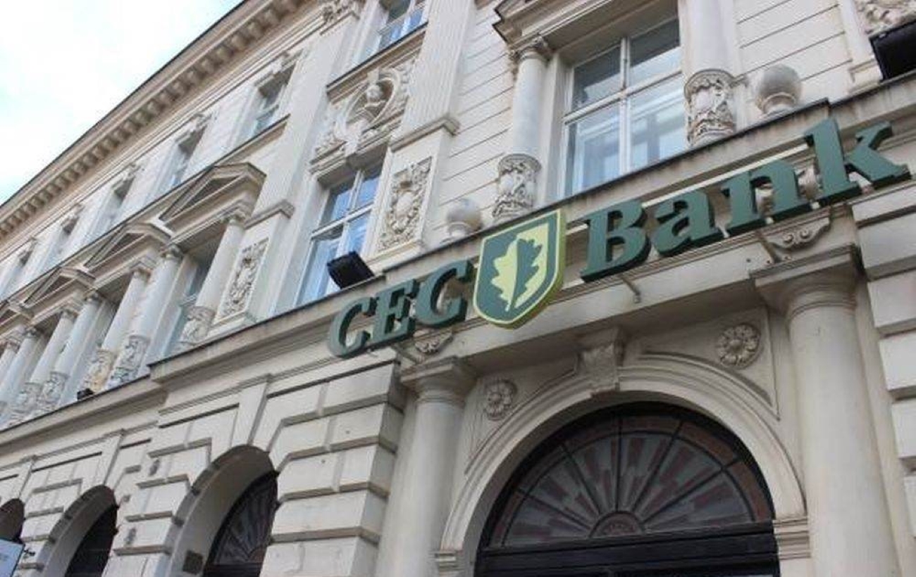 CEC Bank introduce plățile prin apropierea telefoanelor mobile folosind tehnologia NFC