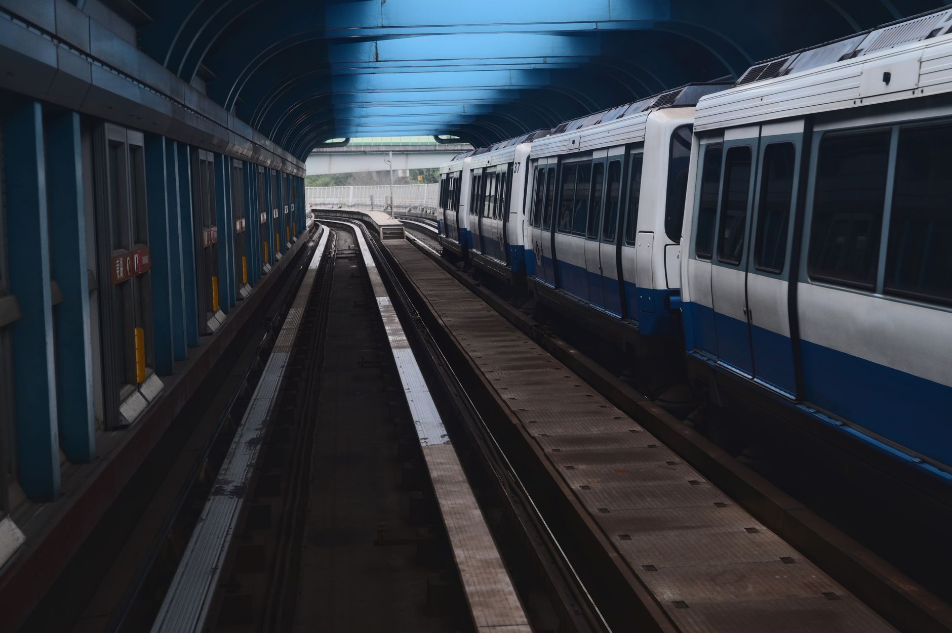 Se semnează contractul pentru studiul de fezabilitate al noii magistrale de metrou M7 din București