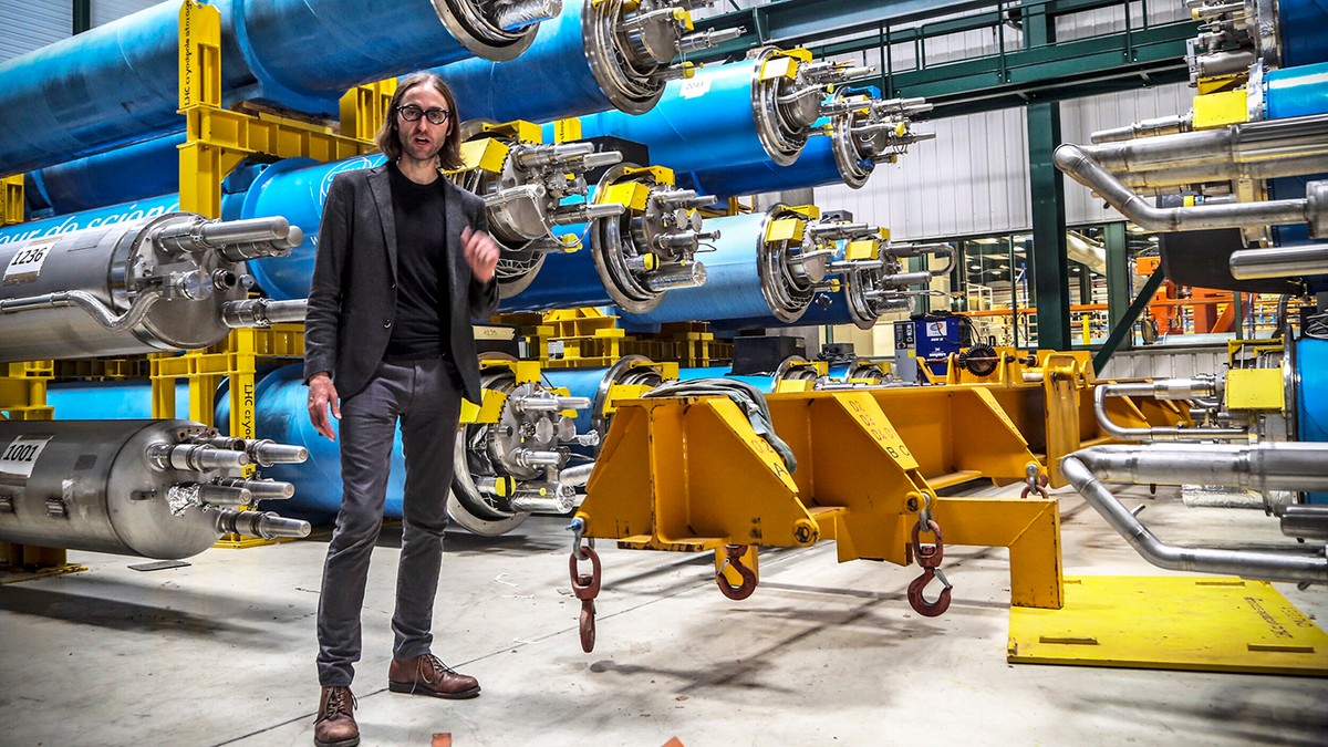 Fizicianul James Beacham de la CERN critică SpaceX: Este o corporație creată pentru a canaliza bani publici