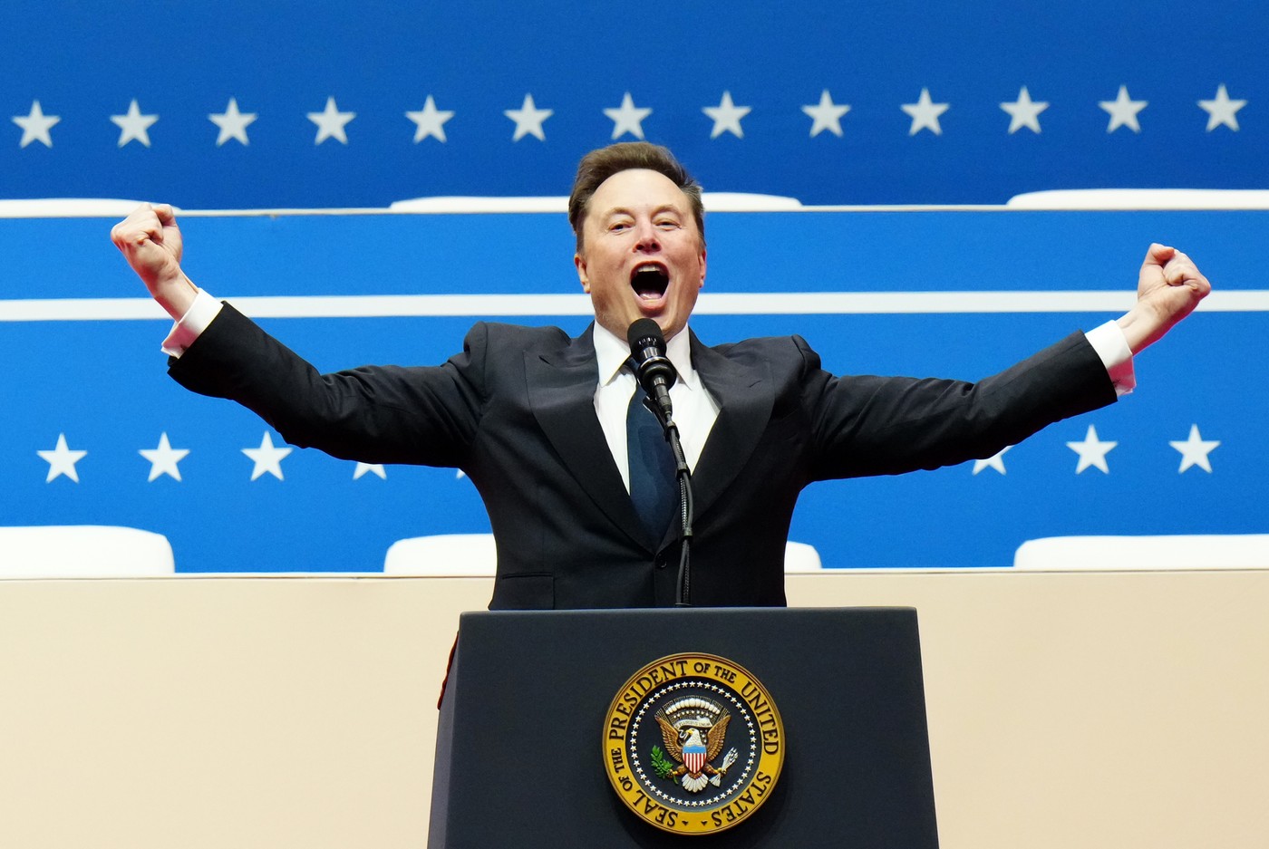 Regizorul documentarului despre Elon Musk cere limitarea puterii deținute de oligarhii tehnologici