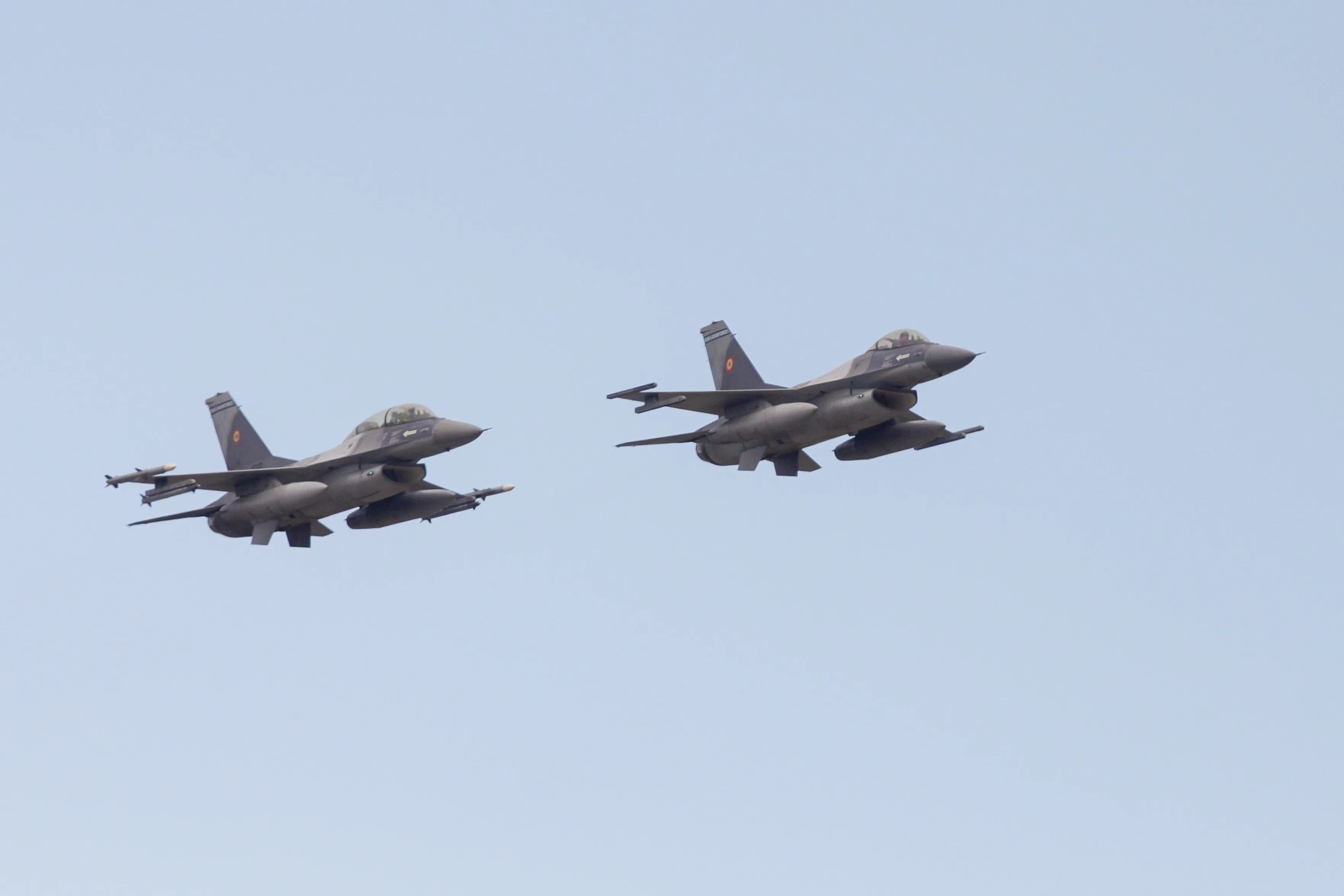 Alertă aeriană la granița României: Dronă detectată lângă Galați și ridicarea avioanelor F-16