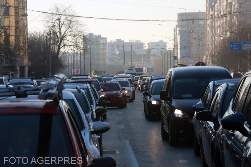 Restricții pentru autovehiculele de marfă și curierat în București: se propun interdicții în orele de vârf