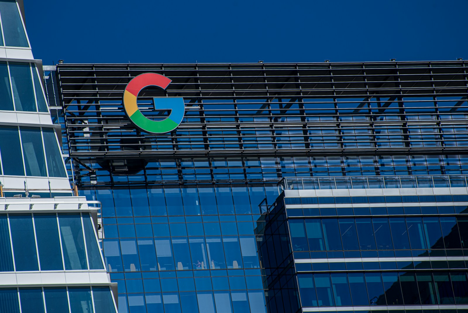 Google va investi 13 miliarde de euro în infrastructura digitală și centrele de date din Finlanda