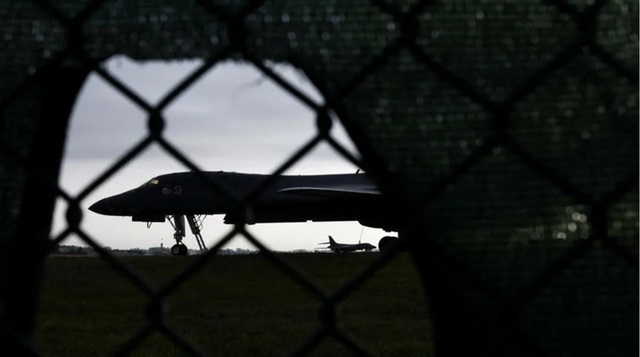 Ancheta antiteroristă în Marea Britanie după un incident major lângă baza militară Fairford