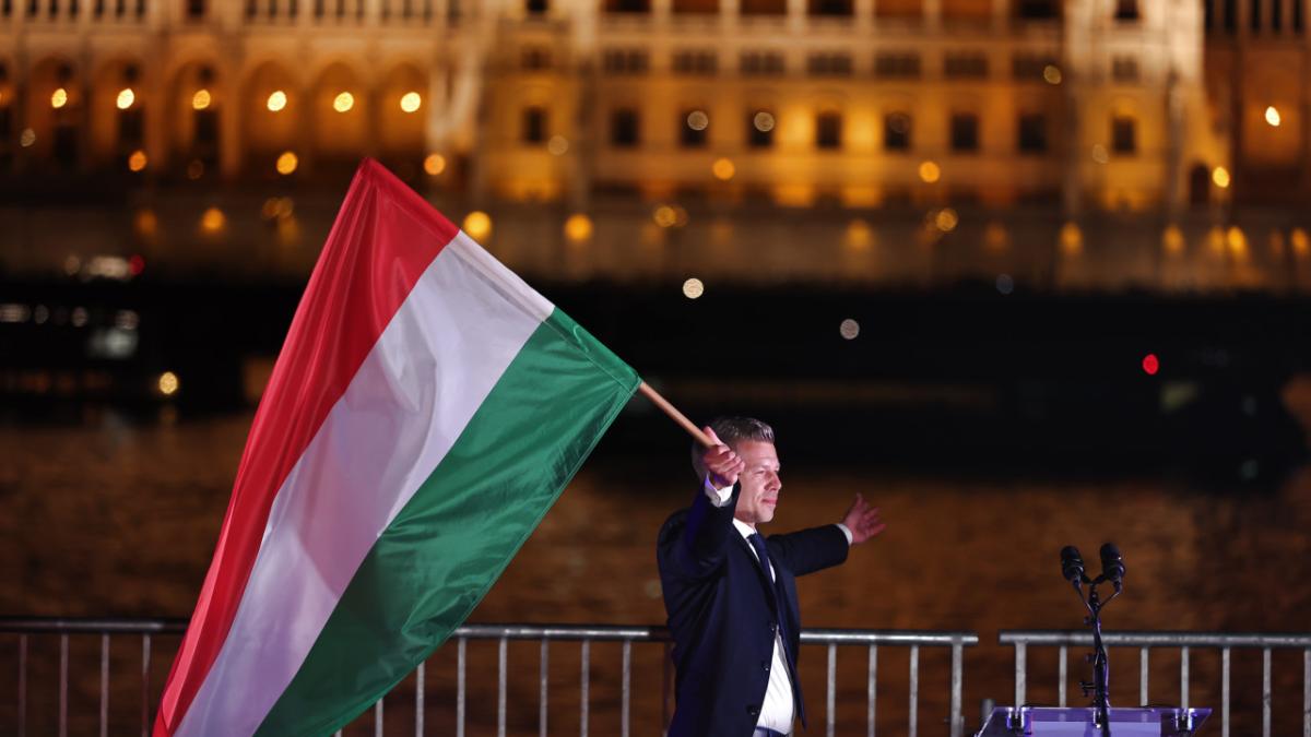 Parlamentul Ungariei a decis ridicarea imunității parlamentare pentru premierul Peter Magyar