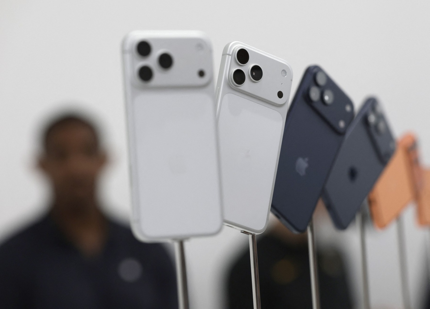Apple este obligată să plătească 5,7 miliarde de dolari pentru încălcarea brevetelor tehnologiei haptice