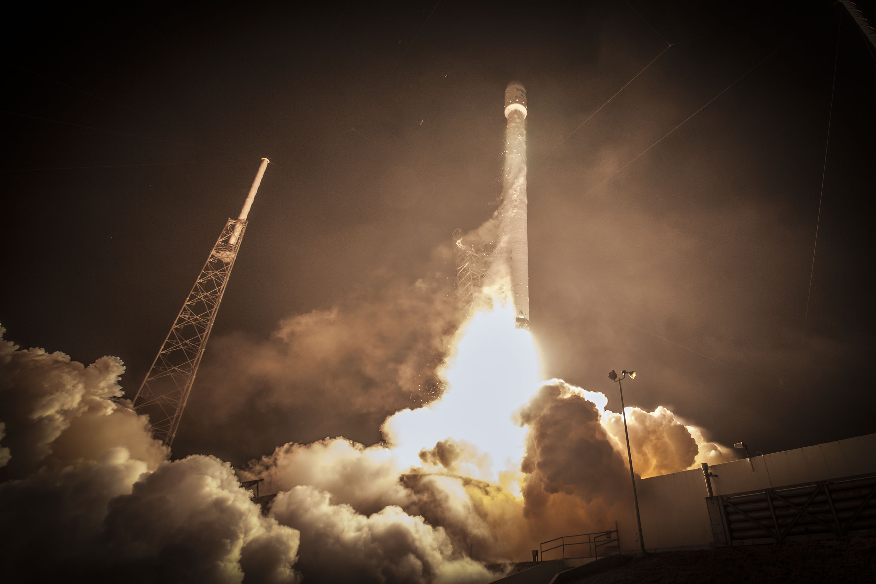 Misiune istorică SpaceX: Racheta Starship a ajuns pentru prima dată pe orbită și a lansat sateliți Starlink V3