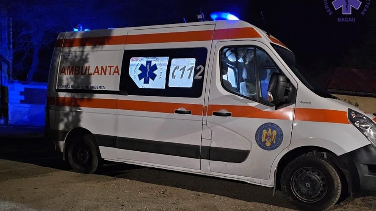 Opt persoane trimise în judecată după atacul violent asupra unei ambulanțe din Cluj