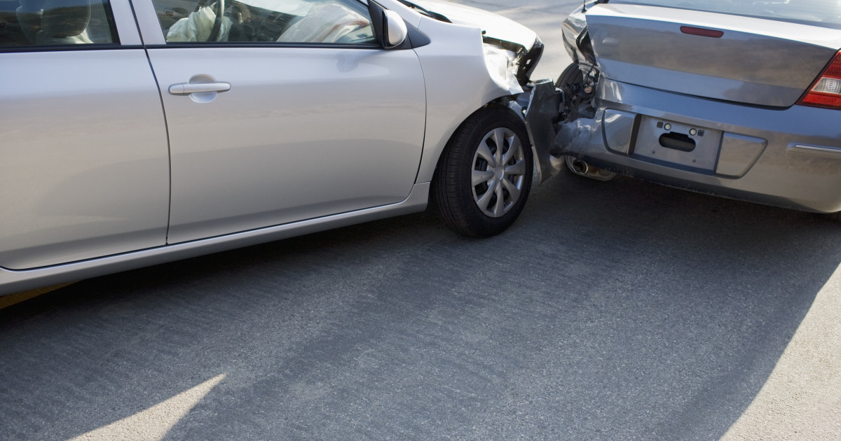 Procedura corectă după un accident rutier: când se folosește constatarea amiabilă și când intervine Poliția