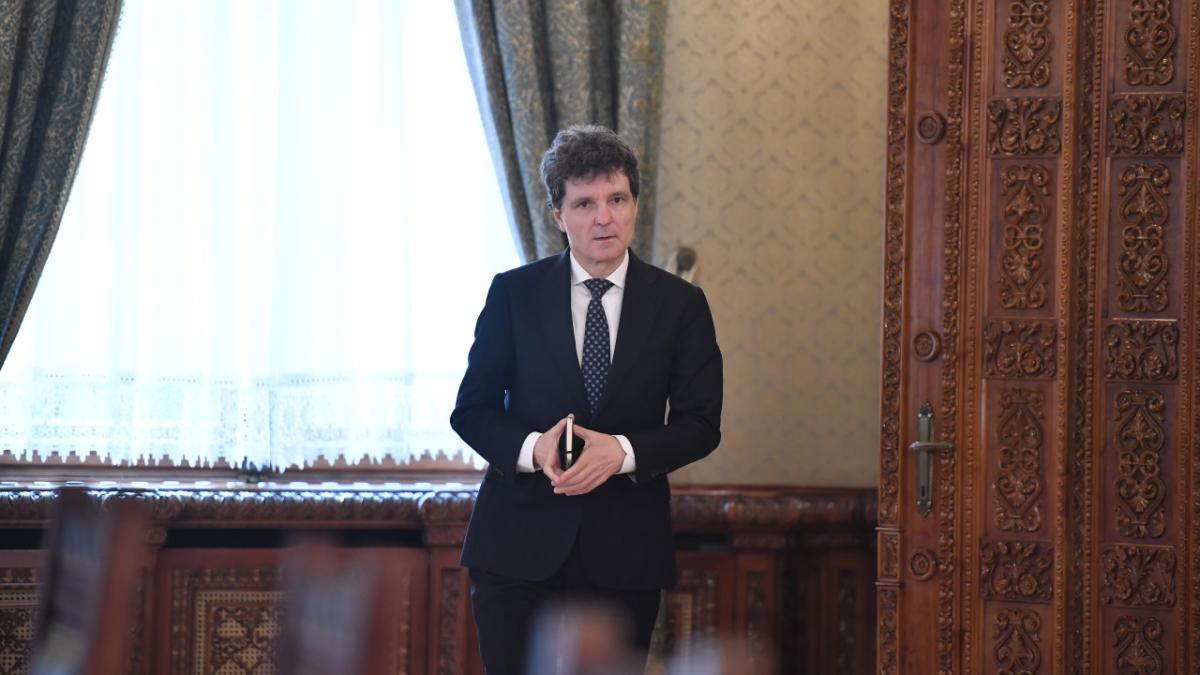 Nicușor Dan participă la deschiderea anului universitar la Facultatea de Istorie a Universității din București