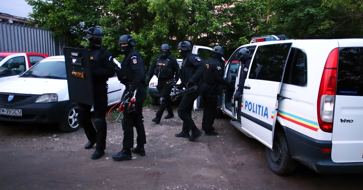 Luptătorii SAS din Buzău desfășoară antrenamente intense pentru gestionarea situațiilor de risc și stres