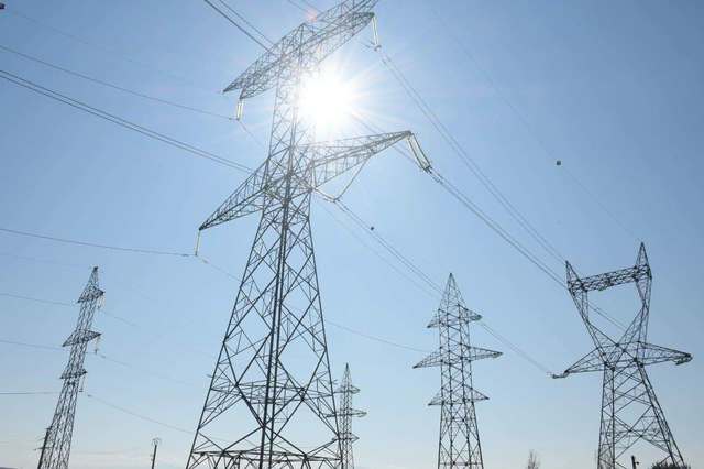 Avertisment de la Transelectrica: Mesaje SMS false anunță deconectarea energiei electrice din cauza facturilor neplătite