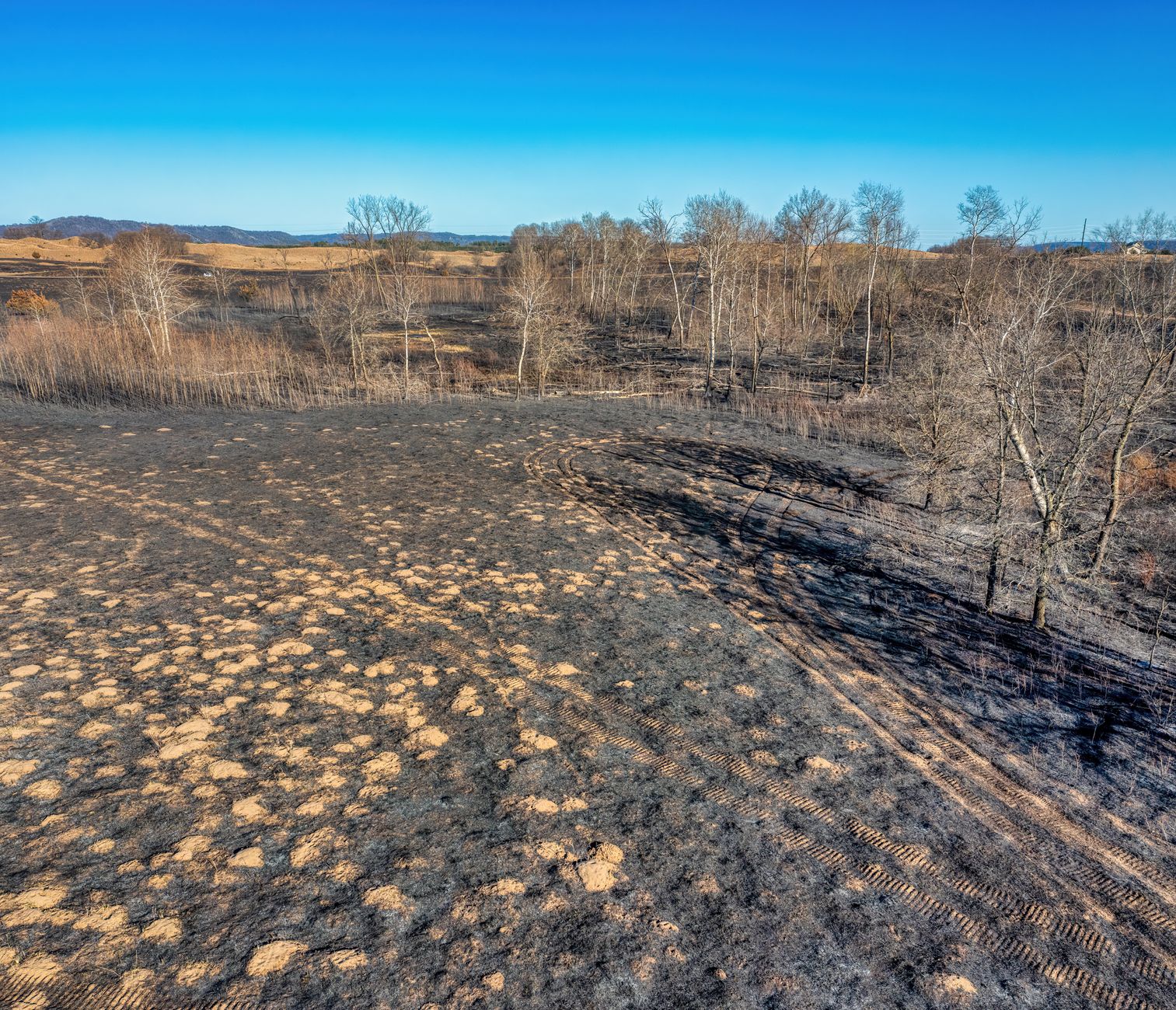 România modernizează legislația pentru combaterea incendiilor de pădure: monitorizare prin drone și sateliți