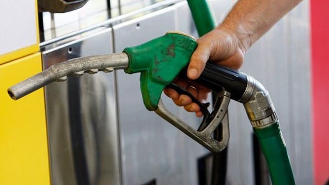 Ministerul Finanțelor prelungește reducerea de 25% a accizei la motorină pentru a doua jumătate a lunii septembrie