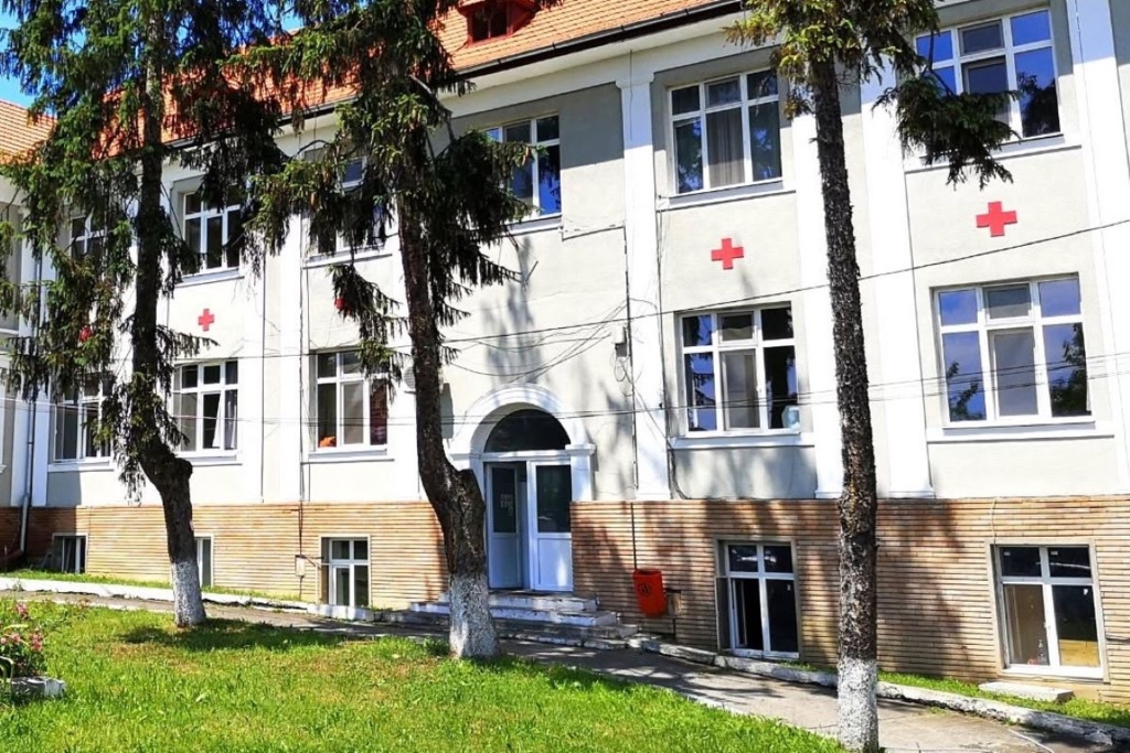 Conflict violent între pacienți în incinta Spitalului Municipal din Reghin. Un bărbat a fost reținut