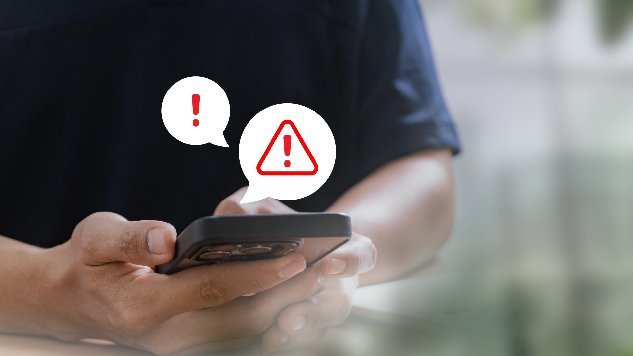 Avertisment de la DNSC: Circulă mesaje false prin SMS cu amenzi de parcare pentru a fura bani