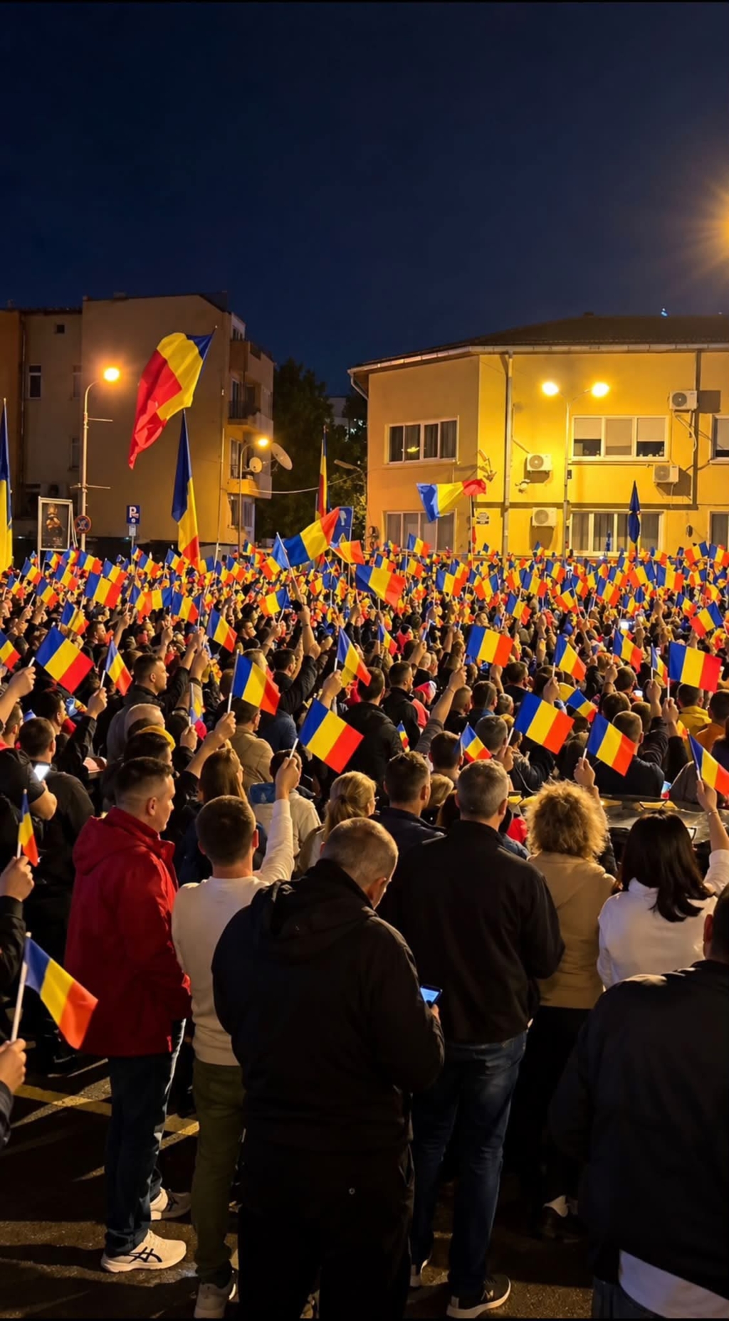 Peste 2.000 de simpatizanți ai lui Călin Georgescu protestează în fața Arestului Central