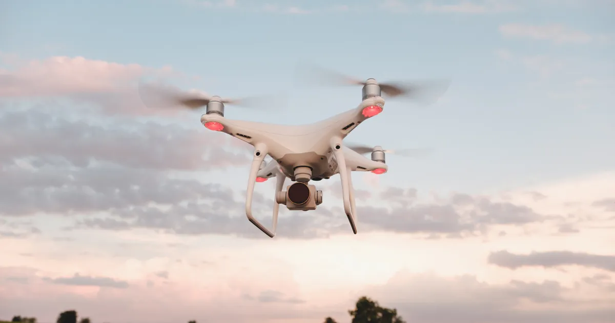 Ucraina utilizează turele robotizate cu inteligență artificială pentru a neutraliza dronele rusești