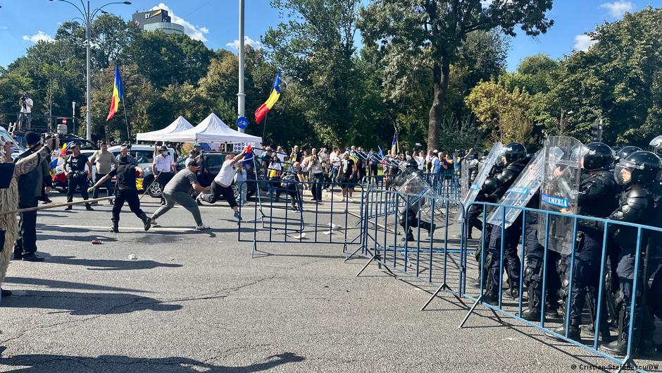 Protest violent la București: Jandarmii au intervenit în contextul blocării traficului