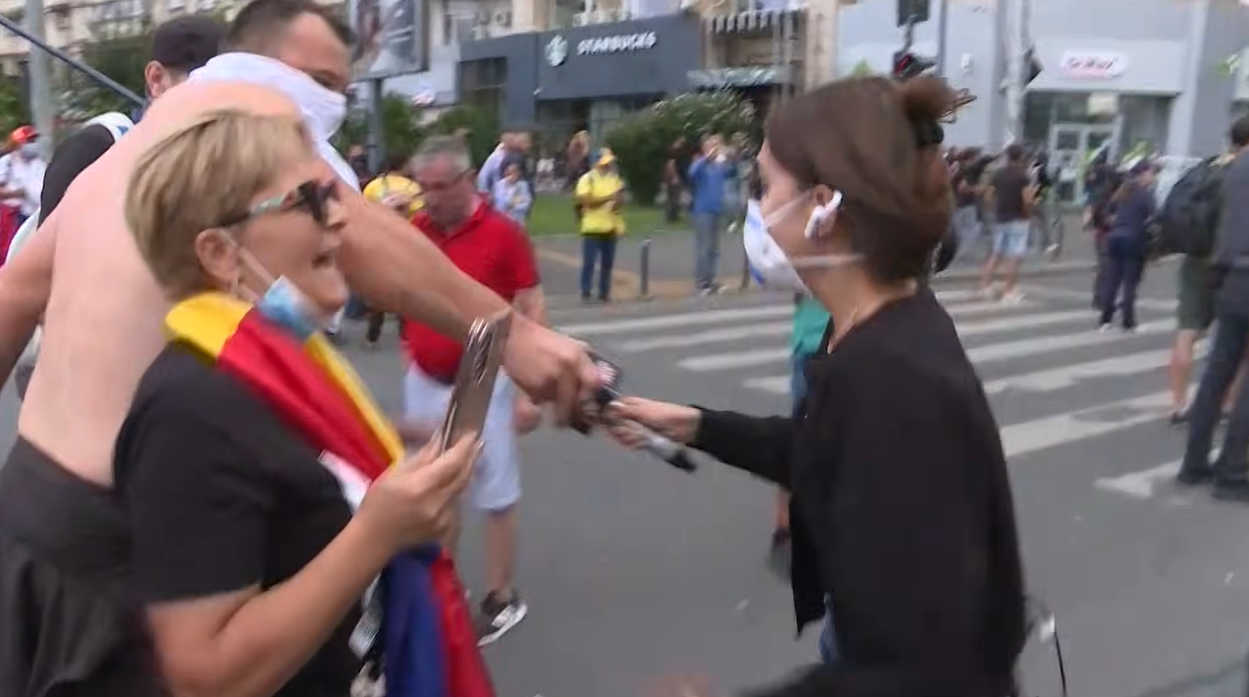 Echipa Realitatea Plus, victima unei agresiuni în Piața Victoriei în timpul protestului fermierilor