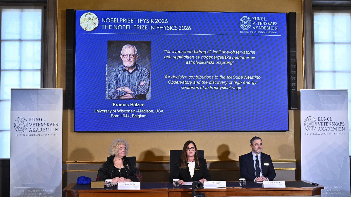 Francis Halzen primește Premiul Nobel pentru Fizică 2026 pentru descoperirea neutrinilor de înaltă energie