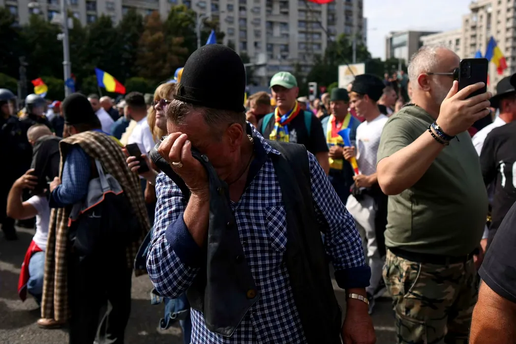 Violențe în Piața Victoriei: 24 de persoane rănite și 27 de rețineri în timpul protestului fermierilor
