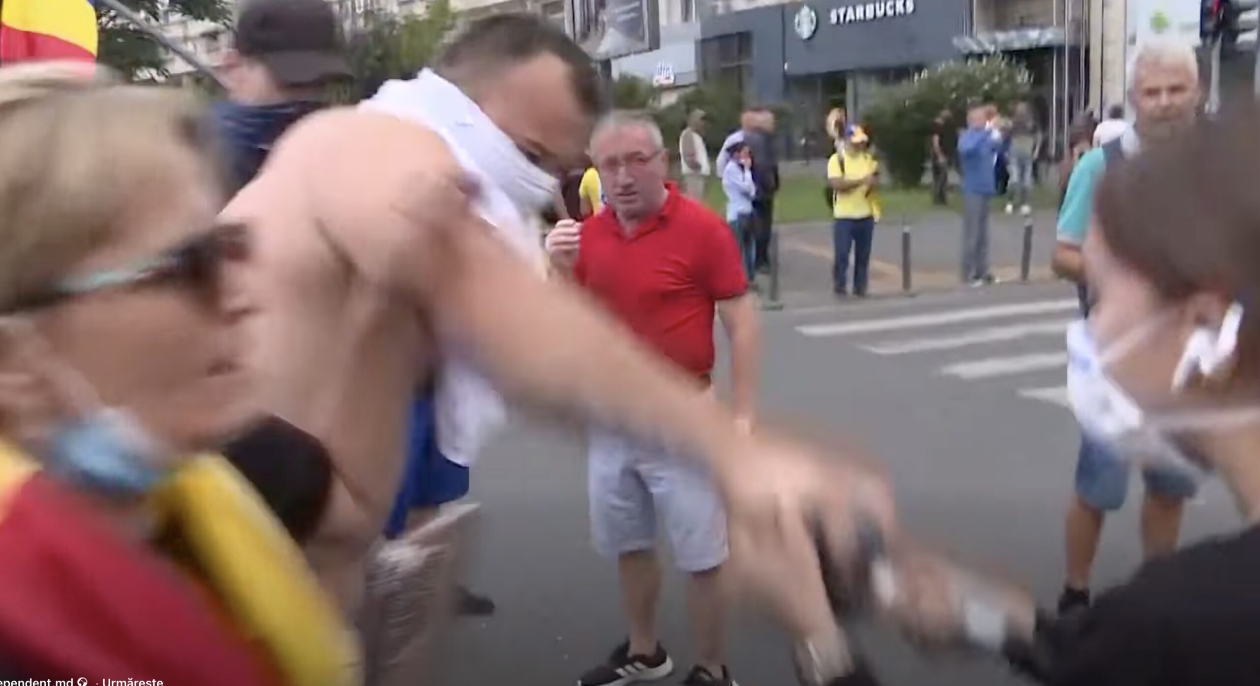 Echipă de la Realitatea TV agredată în Piața Victoriei în timpul protestului ciobanilor