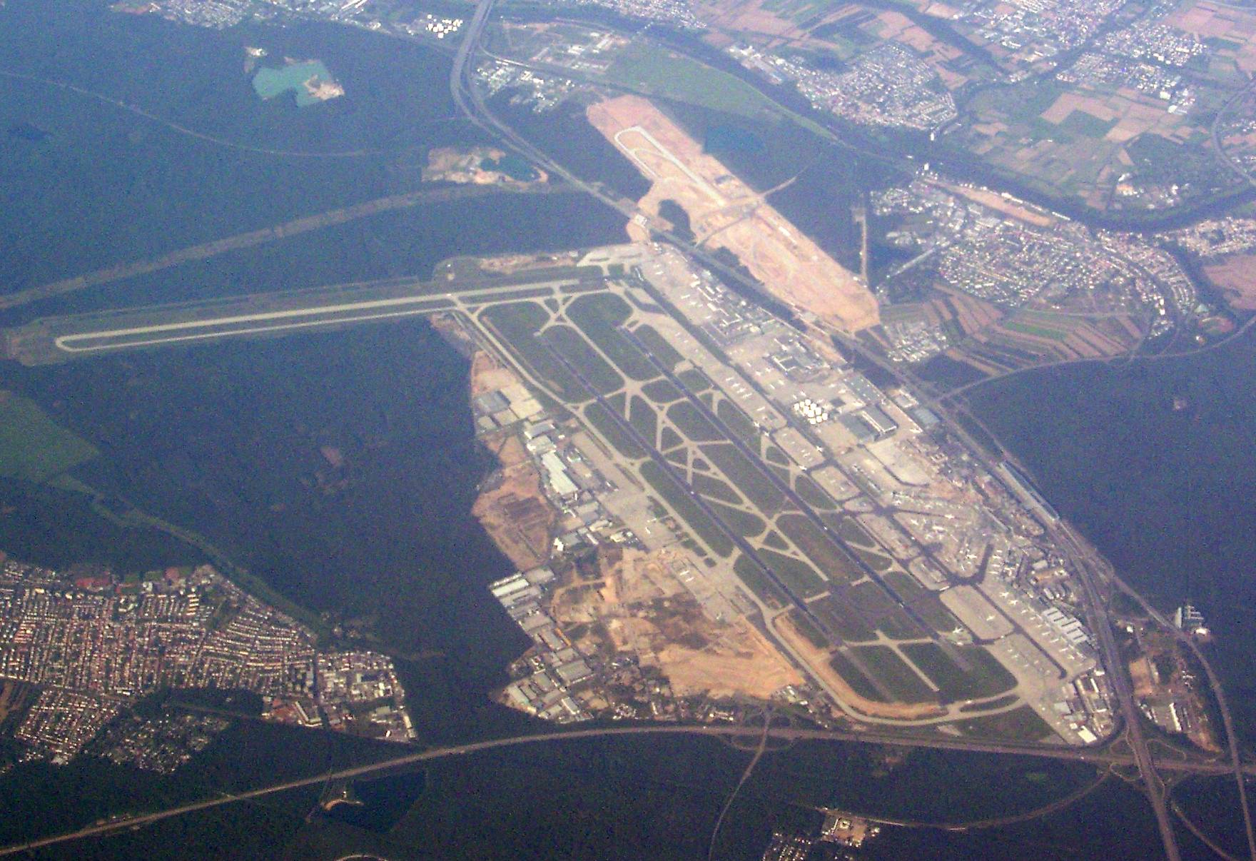 Guvernul finlandez solicită suspendarea construcției centrelor de date Google din motive ecologice
