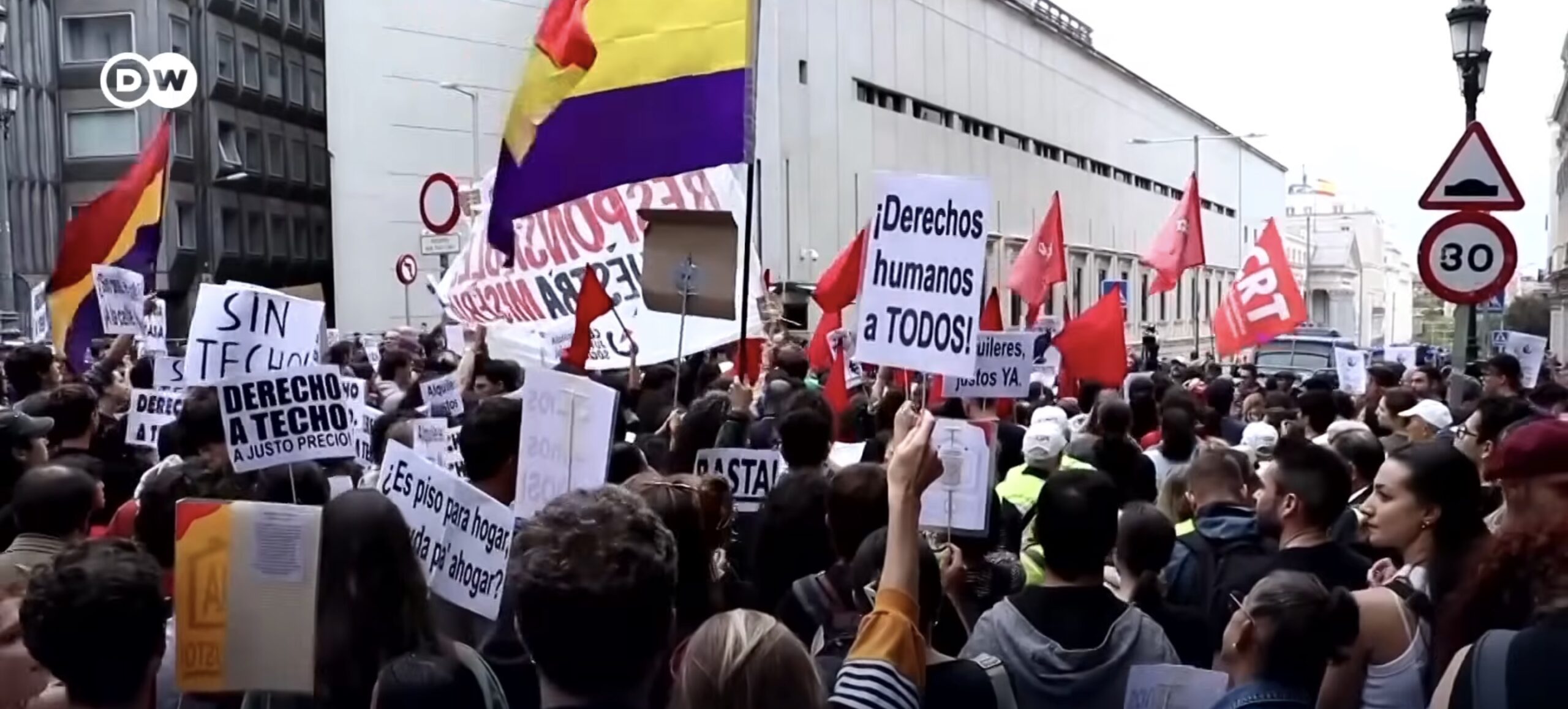 Decesul pensionarei Maricarmen Abascal, simbol al protestelor împotriva crizei locuințelor din Spania