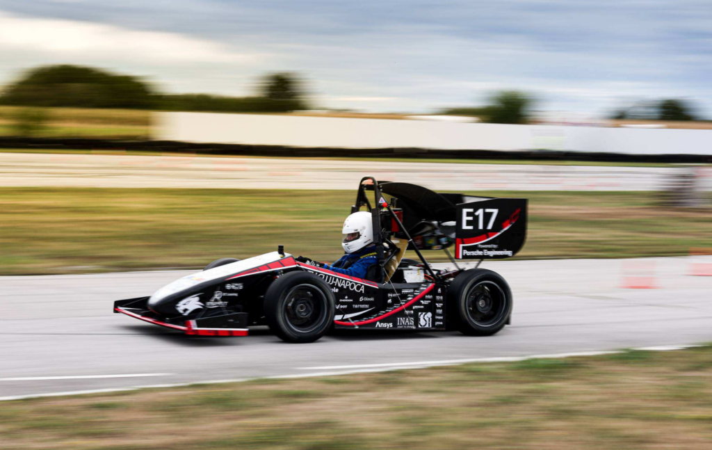 Echipa de Formula Student de la Cluj a obținut locul 49 la nivel mondial în sezonul 2026