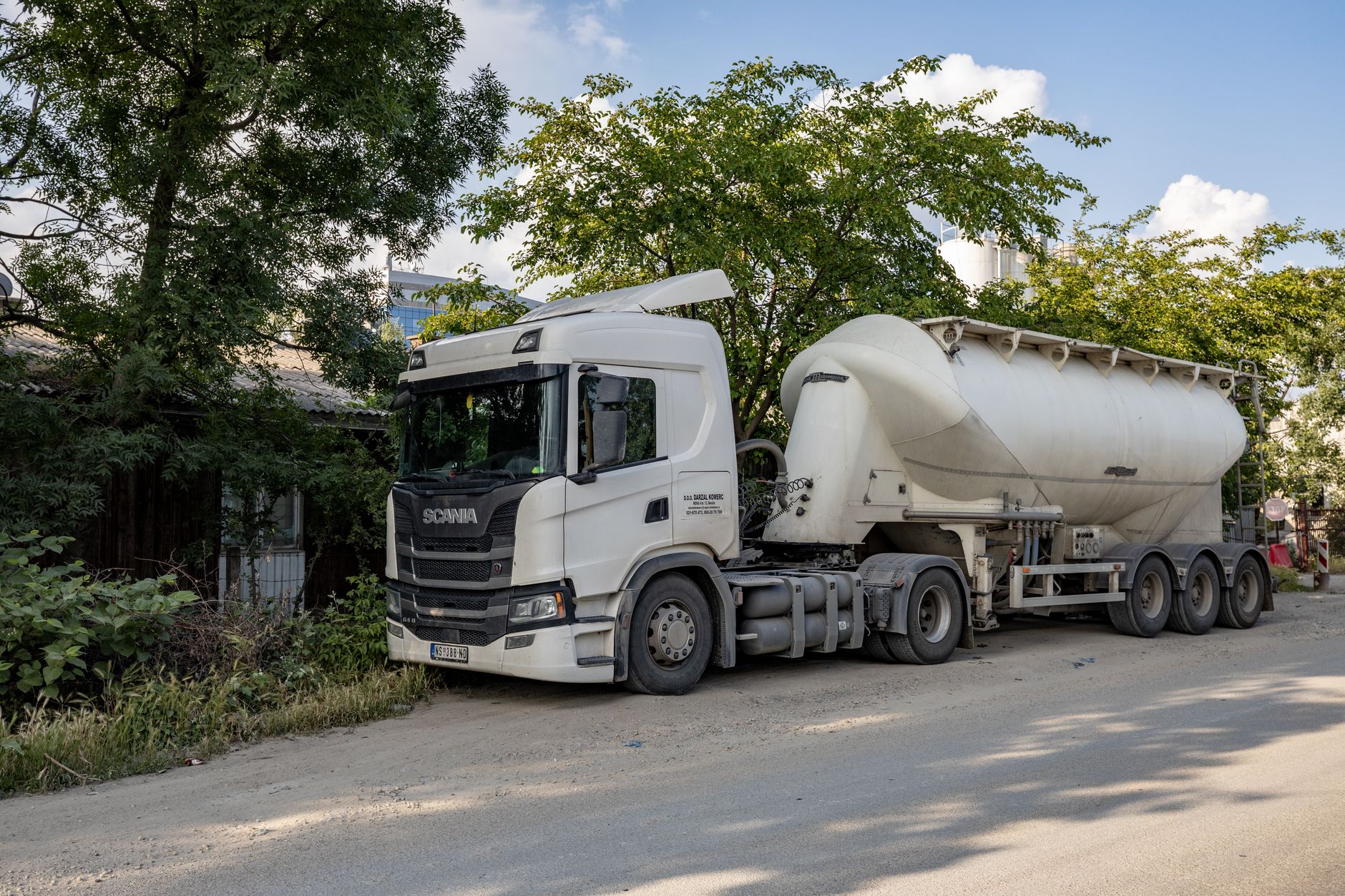 Noul regulament pentru circulația vehiculelor grele în București: se dublează amenzile pentru transportatori