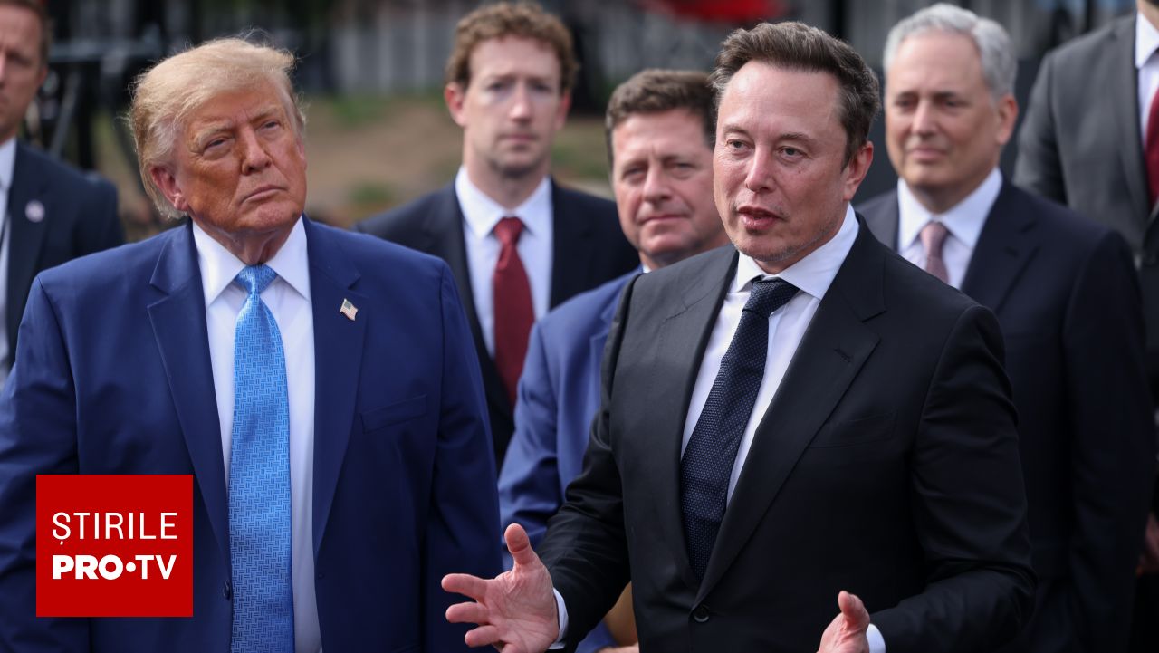 Donald Trump l-a numit pe Elon Musk „comoară națională” în cadrul unei ceremonii la Washington