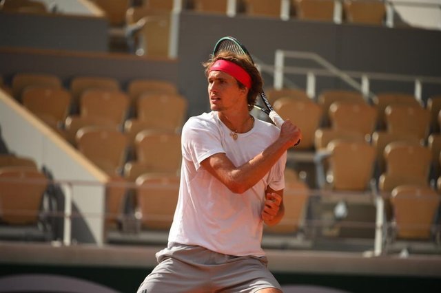 Alexander Zverev se califică la a quarta semifinală de Grand Slam din acest sezon la US Open