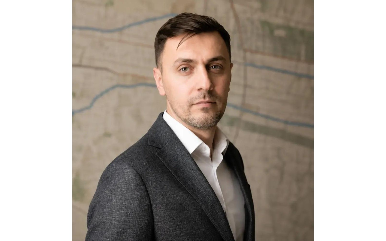 Impactul inteligenței artificiale asupra dezvoltării software: de la scrierea codului la judecata de business