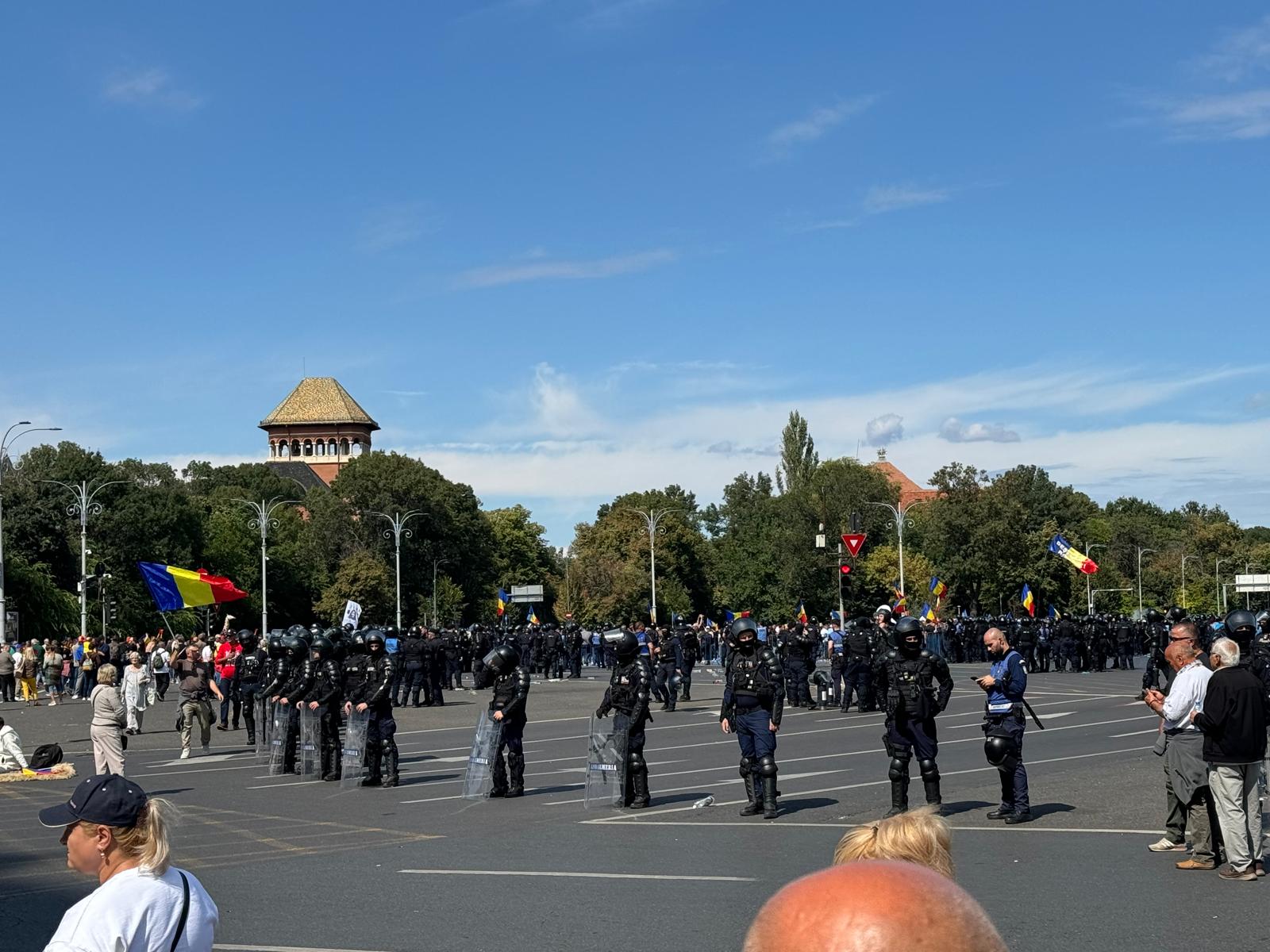 Șase persoane reținute după violențele de marți în Piața Victoriei în urma protestului fermierilor