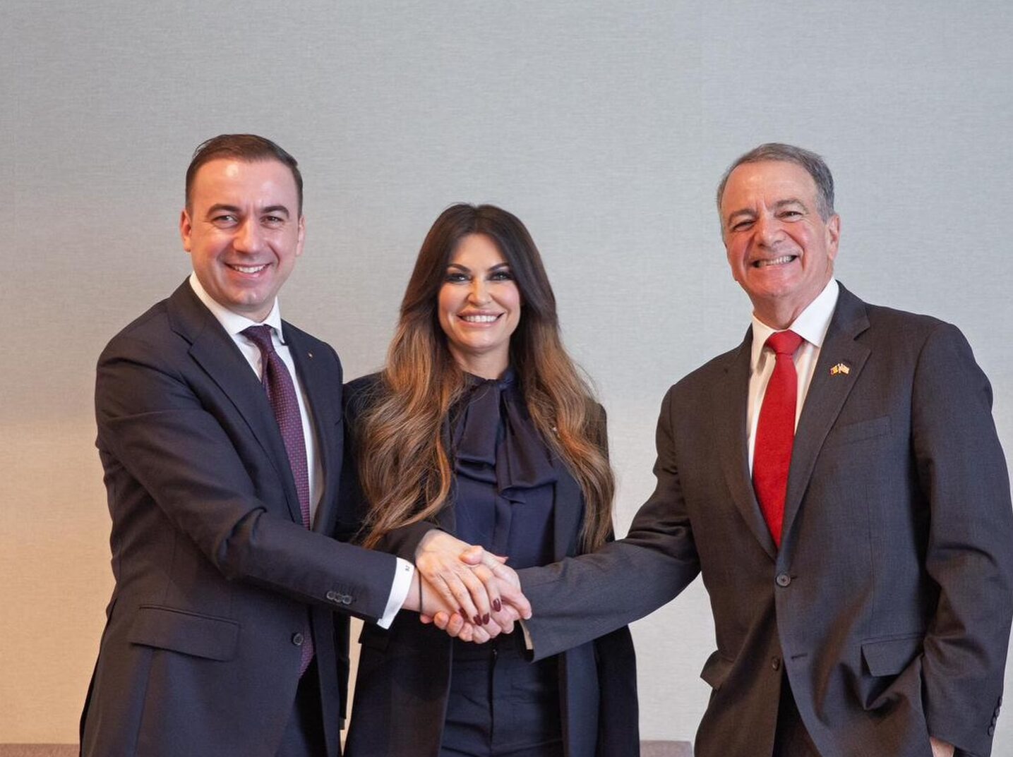 Ancheta Departamentului de Stat la adresa ambasadoarei Kimberly Guilfoyle
