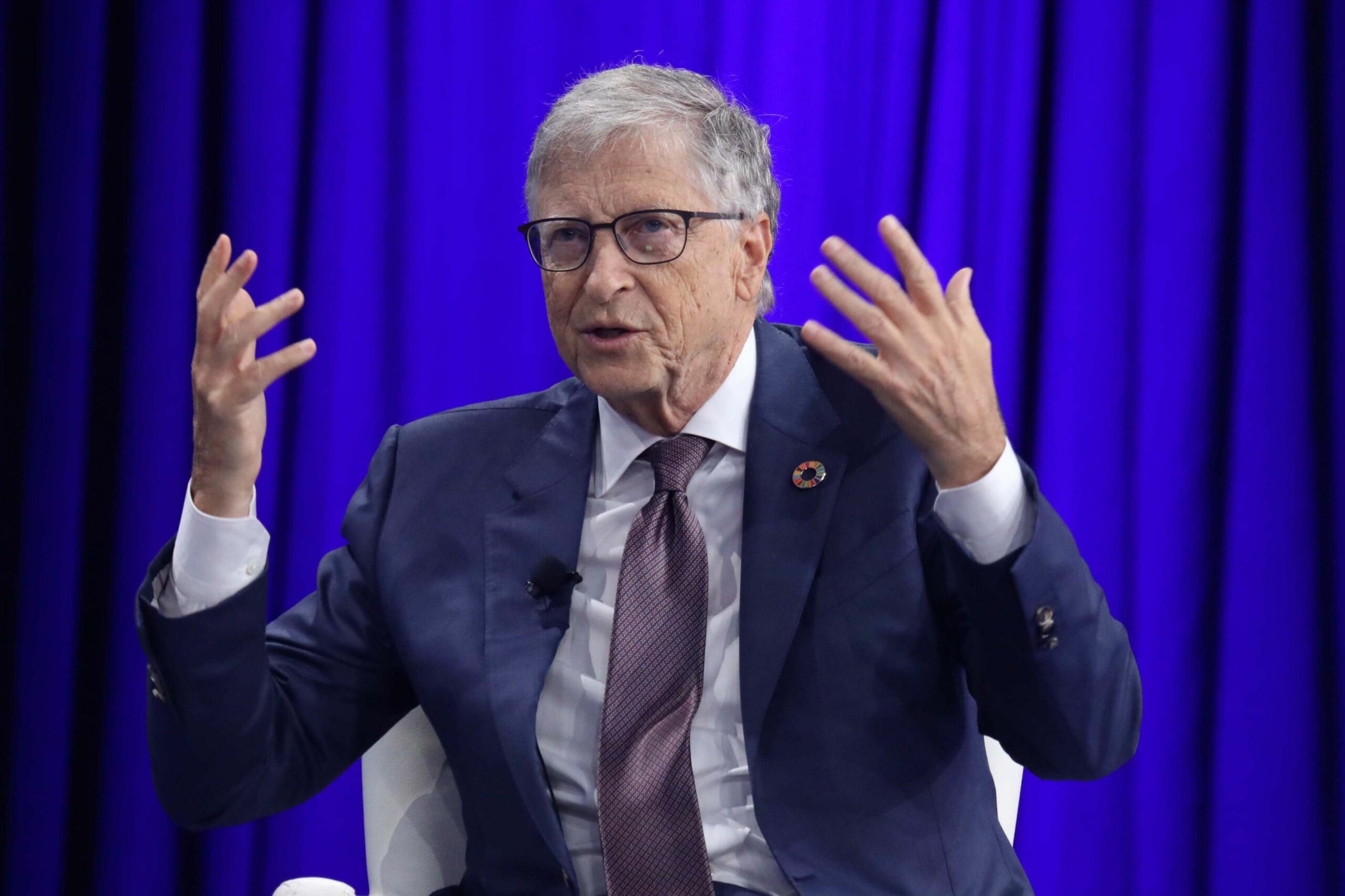 Bill Gates avertizează asupra impactului negativ al telefoanelor mobile asupra copiilor