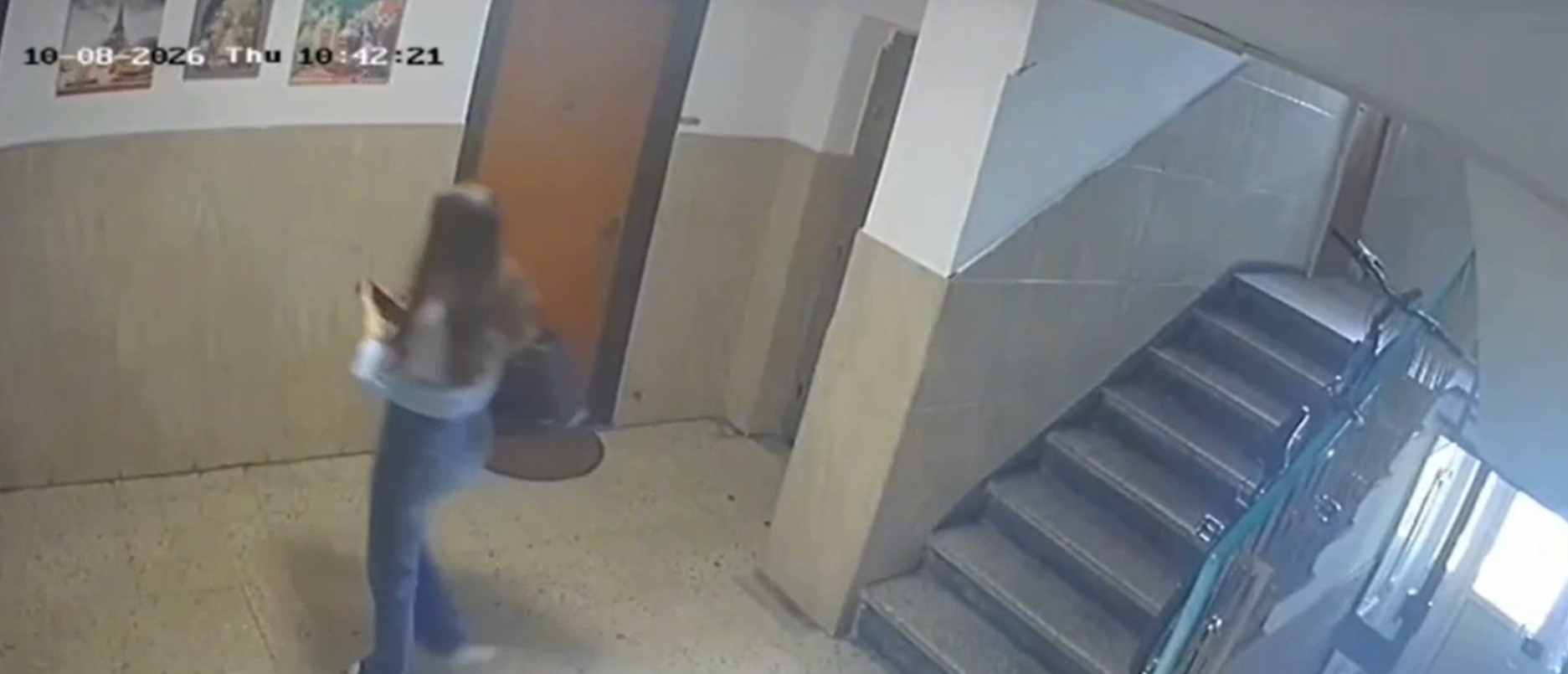 Poliția caută o adolescentă de 15 ani dispărută din Sectorul 4