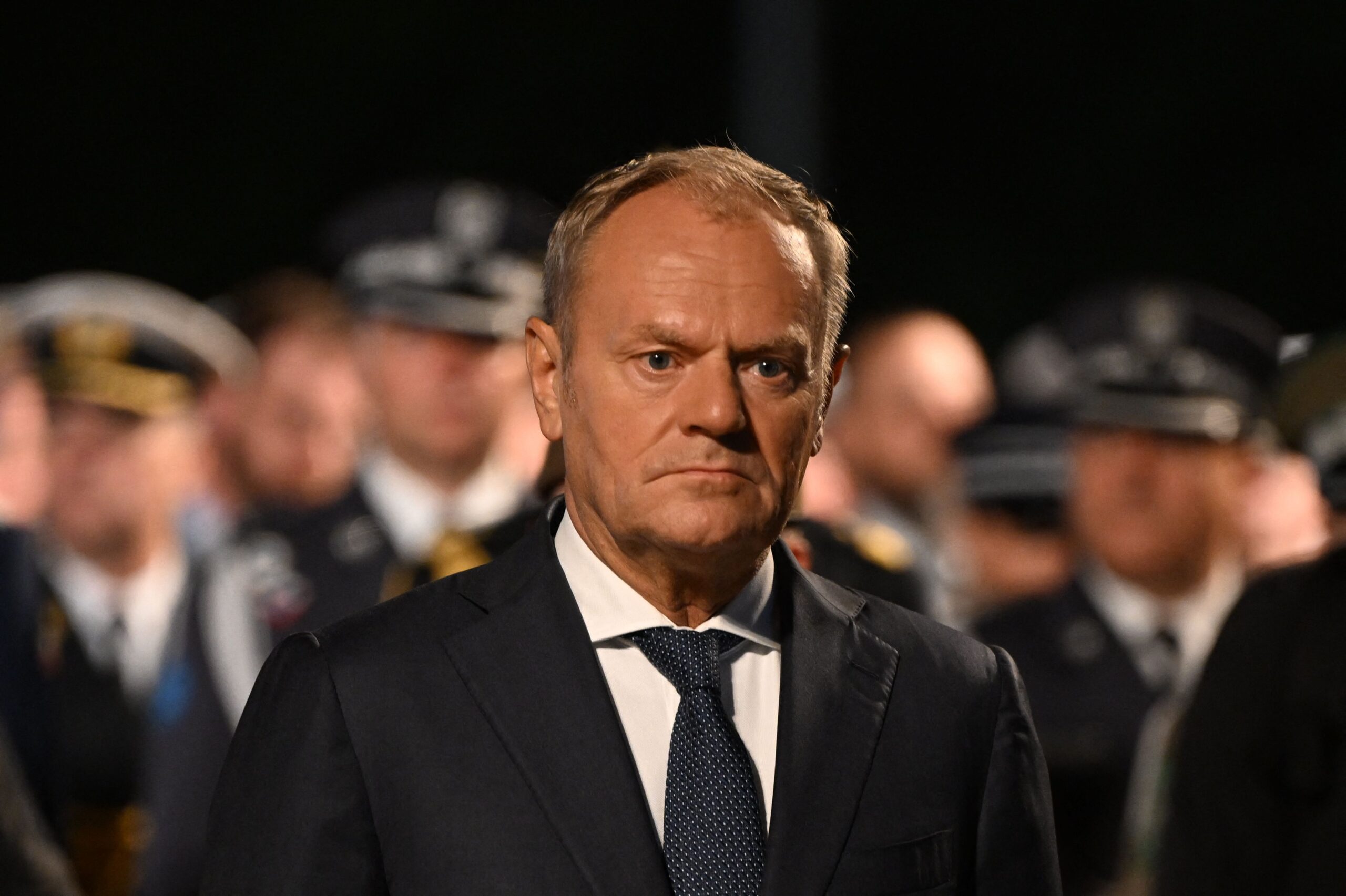 Donald Tusk explică motivele atacurilor din școlile din Polonia: violența de pe internet este factorul principal