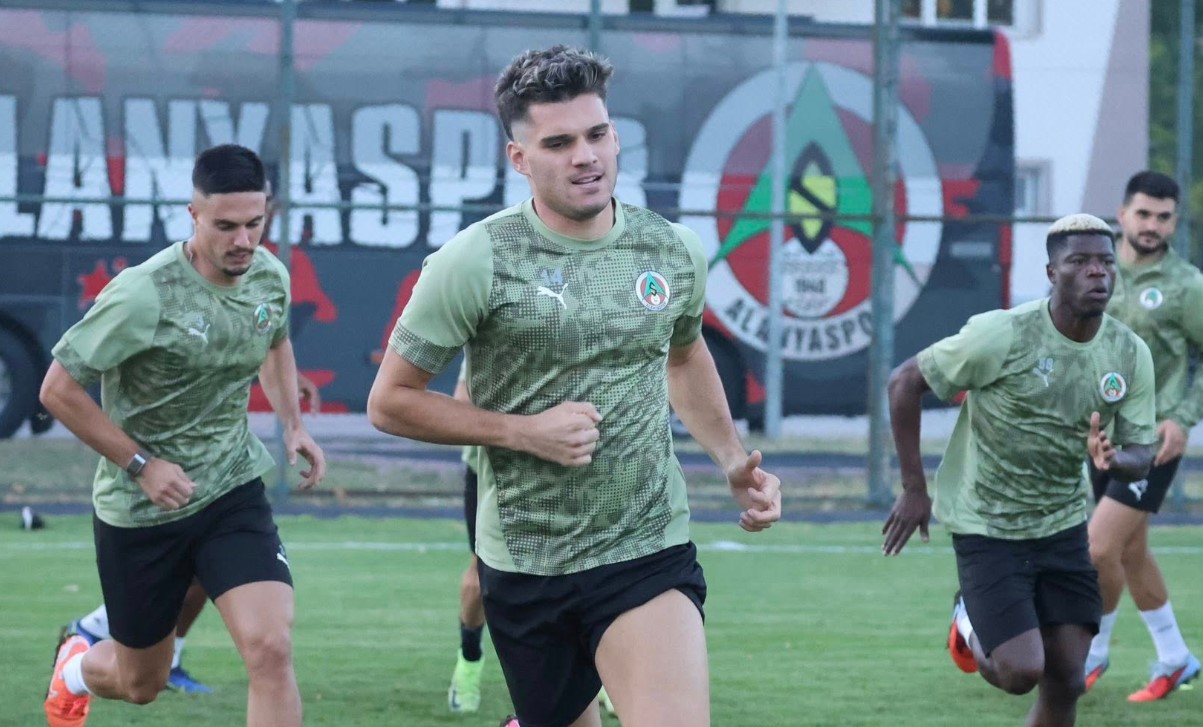 Ianis Hagi s-ar putea transfera la Olympique Marseille în luna ianuarie