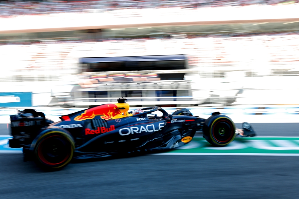 Max Verstappen a comunicat prin coduri din cauza defecțiunii radio la Grand Prix-ul din Singapore