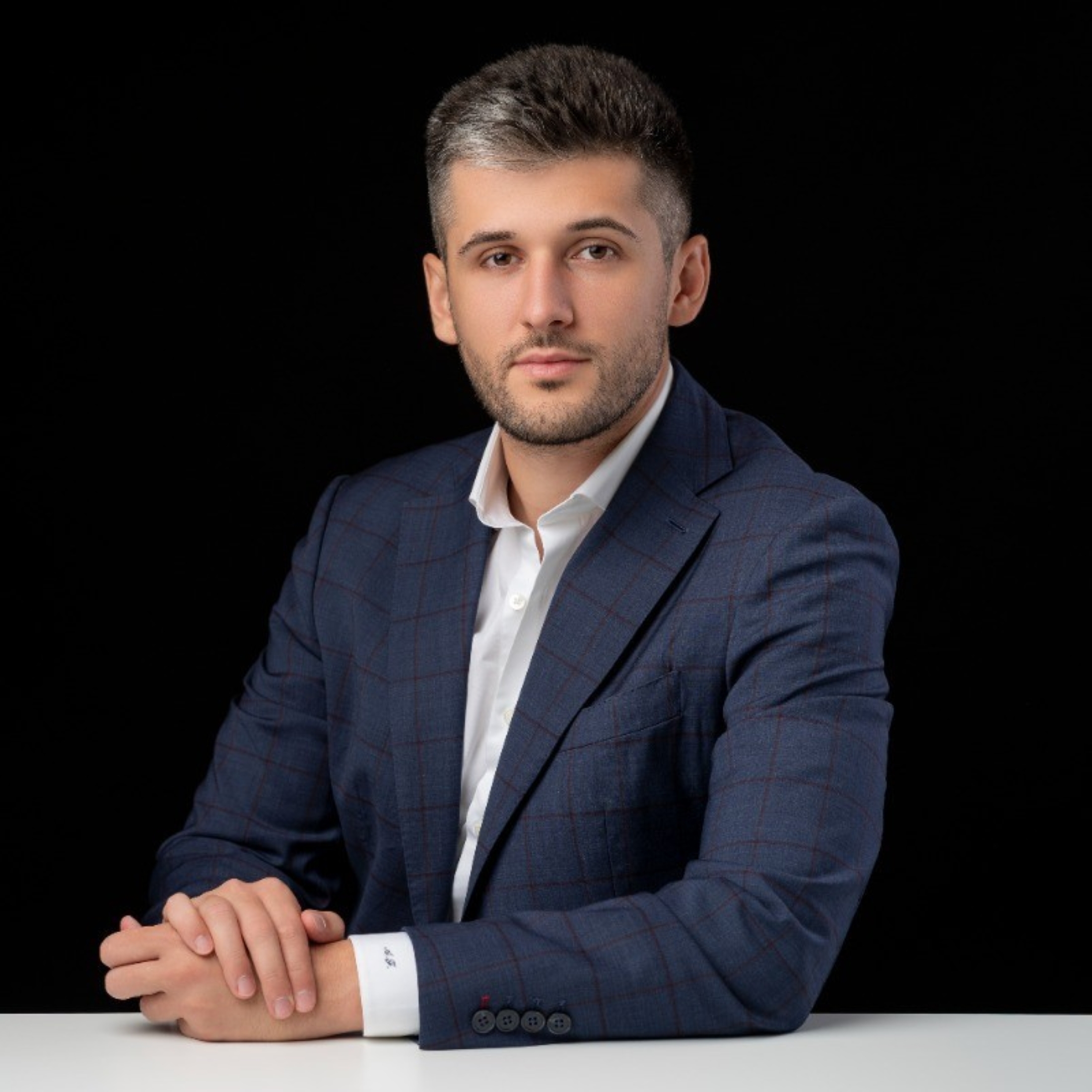 Soluțiile de iluminat public bazate pe inteligență artificială pot reduce consumul de energie cu peste 60%