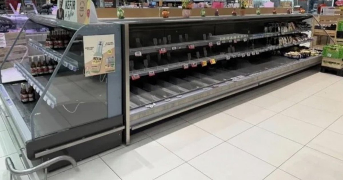 Atac cibernetic asupra sistemelor de refrigerare a blocat sute de supermarketuri din Franța
