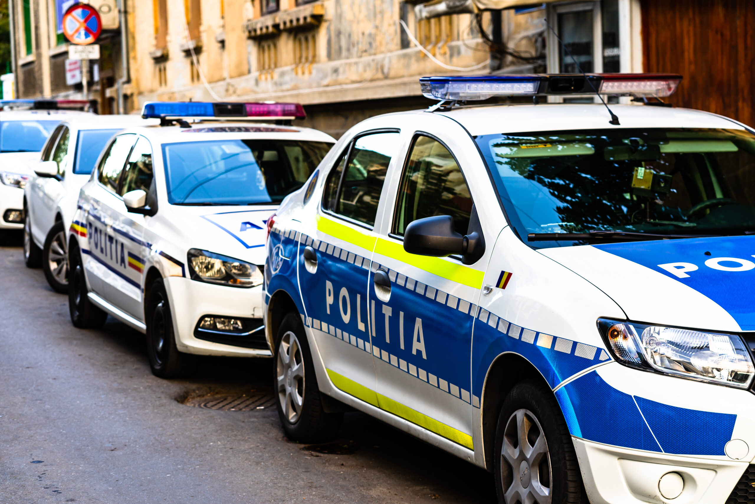 Un polițist din Suceava a fost imobilizat de colegi după un scandal în cartierul Nordic