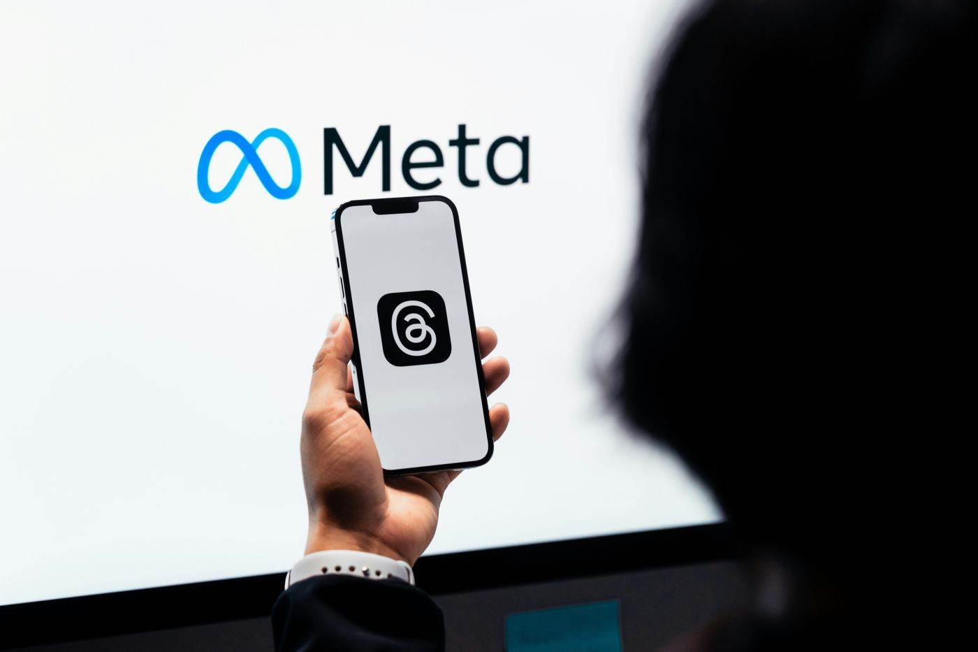 Meta introduce modelul de inteligență artificială Muse Wonder pentru asistenți digitali