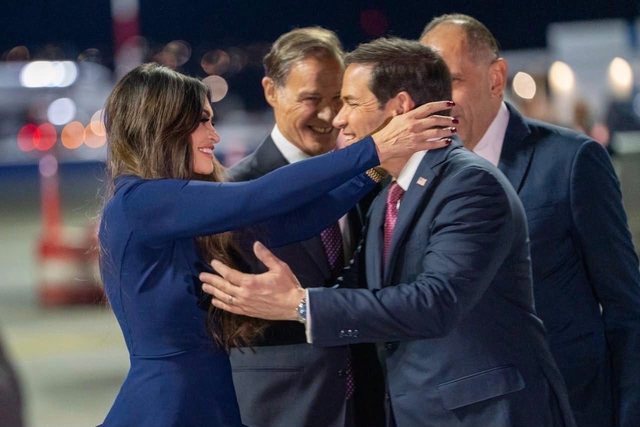 Kimberly Guilfoyle confirmă demisia din funcția de ambasador al SUA în Grecia