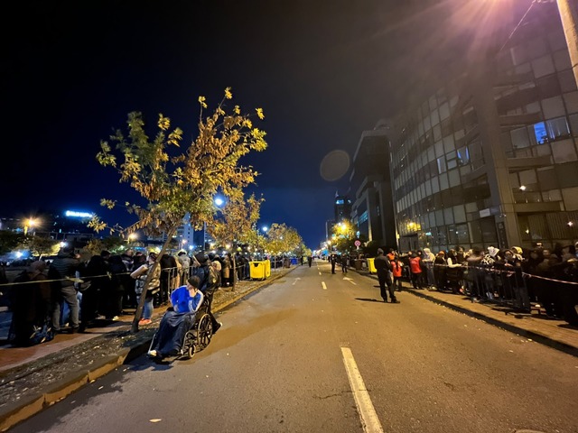 Incident violent la pelerinajul de la Iași: Jandarmii au intervenit pentru a menține ordinea la raclă